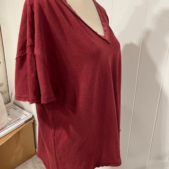 Free People Joni Short Sleeve distressed V-Neck - Picture 3 of 12